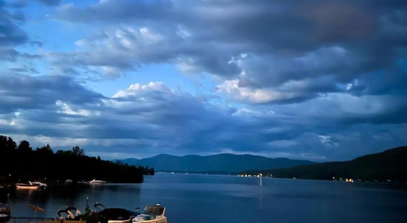 Georgian Lakeside Resort Lake George Eksteriør bilde